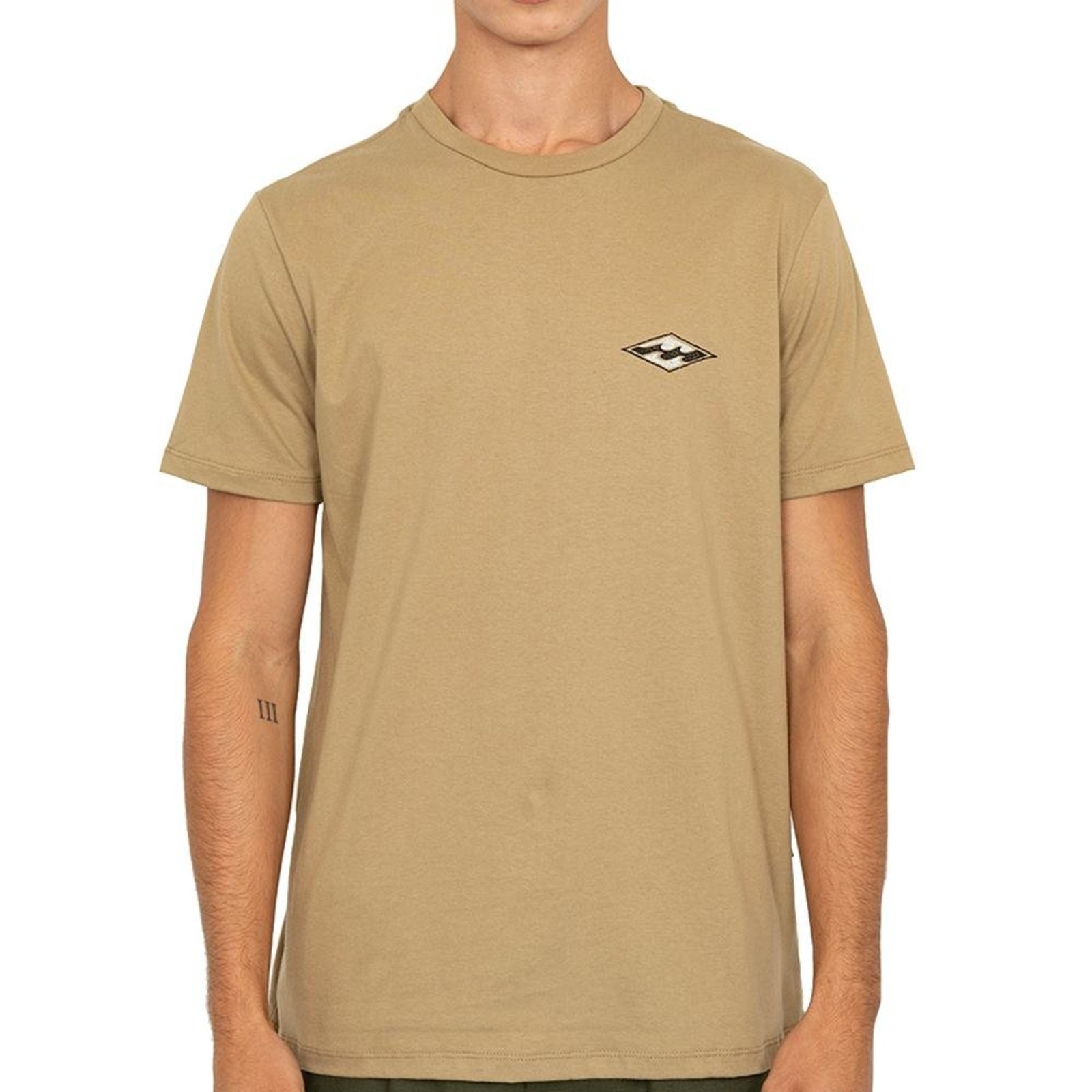 Camiseta Billabong Heritage Arch SM27 Masculina Bege
