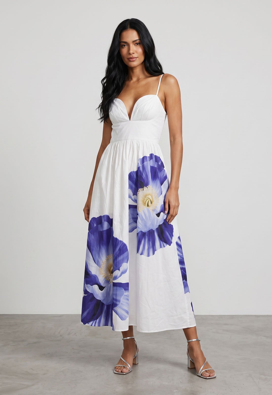 Vestido Feminino FARM Estampa Floral Branco
