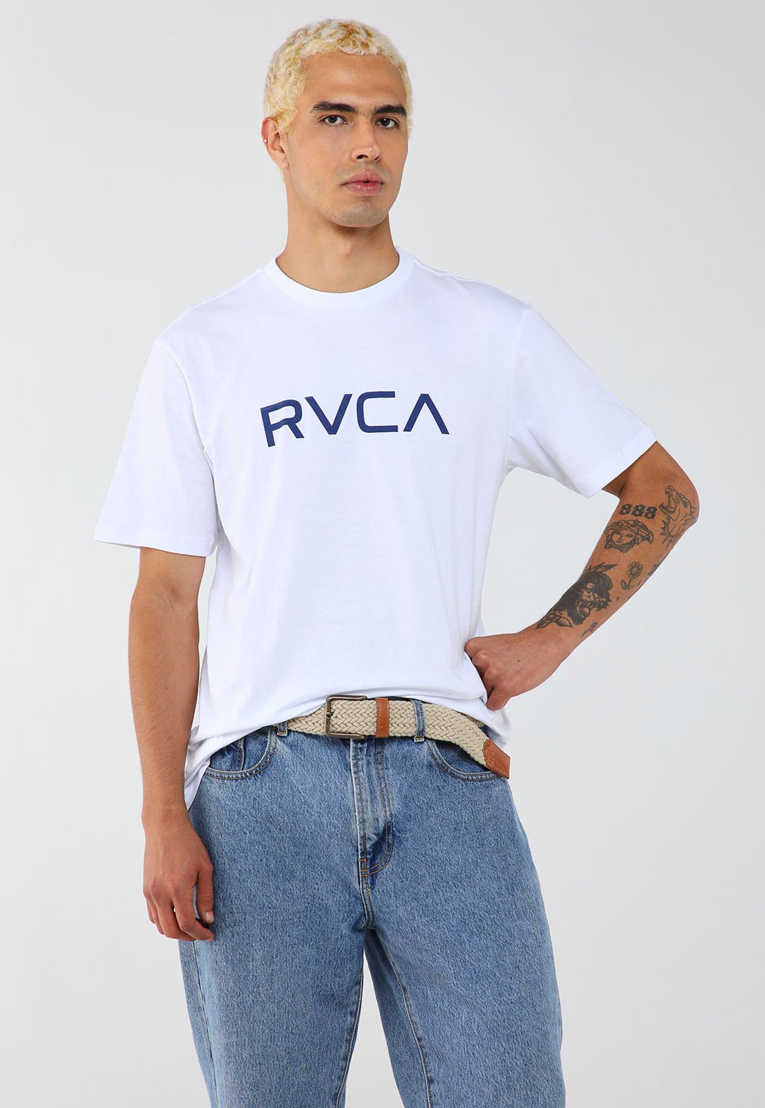 Camiseta Masculina RVCA Big Estampa Logo Branca