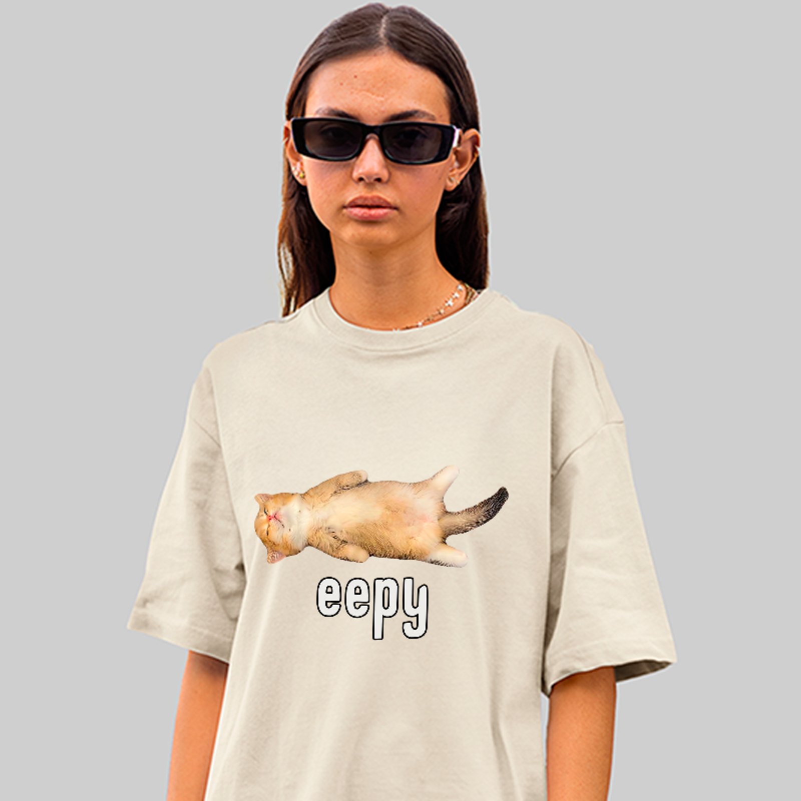 Camiseta Oversized Gato Eepy Funny Cat Unissex Off White
