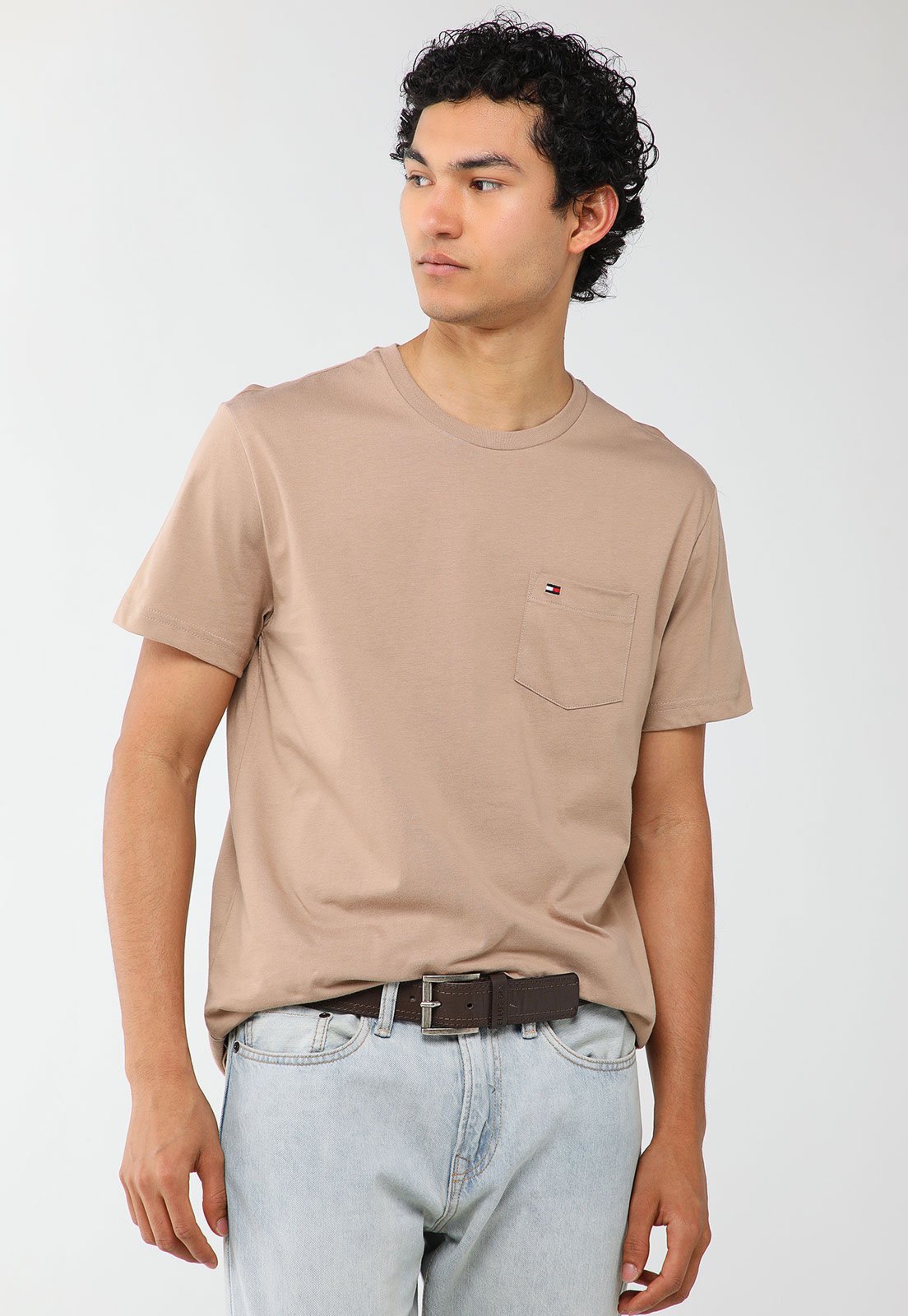 Vista 2 Camiseta Masculina Tommy Hilfiger Essential Bolso bege Tommy Hilfiger bege