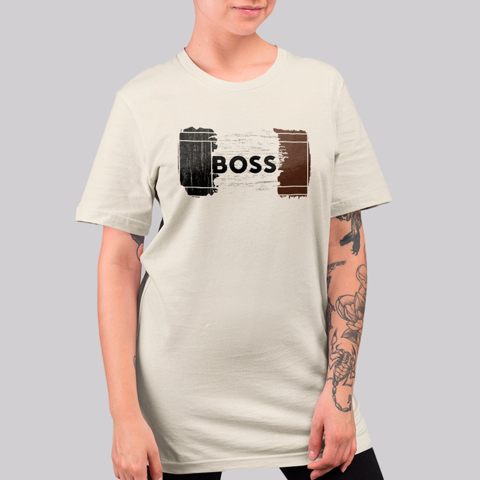 Vista 3 Camiseta Básica Boss Visual Urbano Sofisticado Estilosa Luxo Off White ousy off-white white ousy off-white white