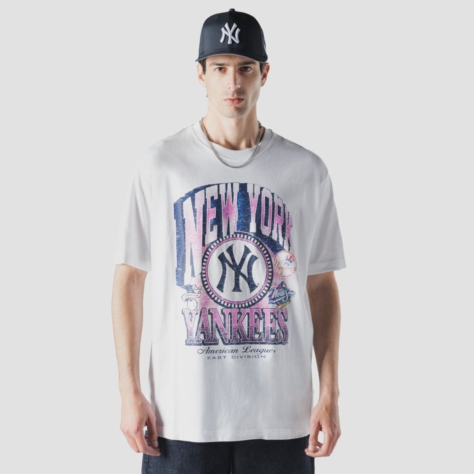 Camiseta New Era Oversize New York Yankees Branco