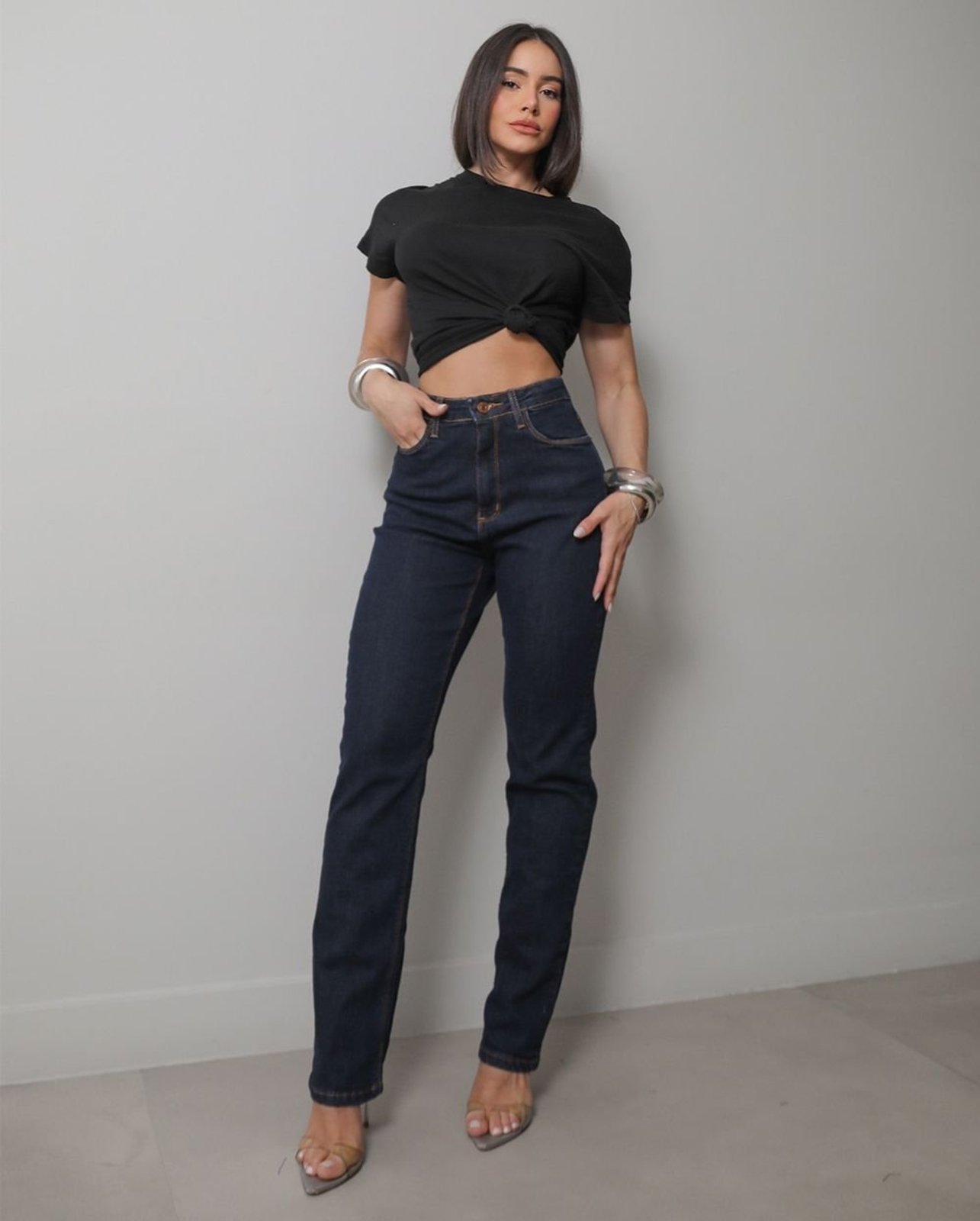 Vista 2 Calça Jeans Reta Feminina Cintura Alta com Elastano 24000 Amaciado Consciência azul Consciência azul