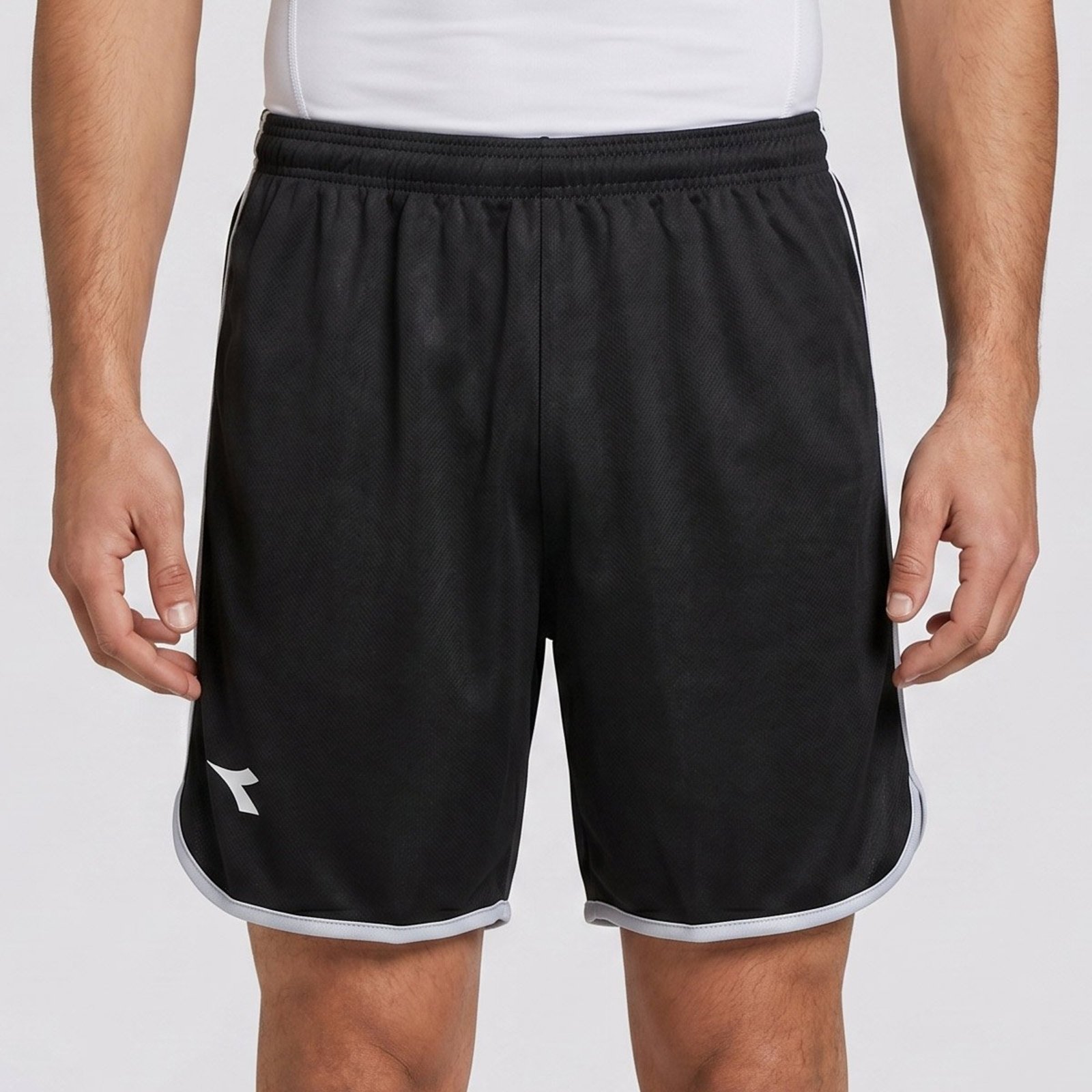 Shorts Diadora Logo Preto