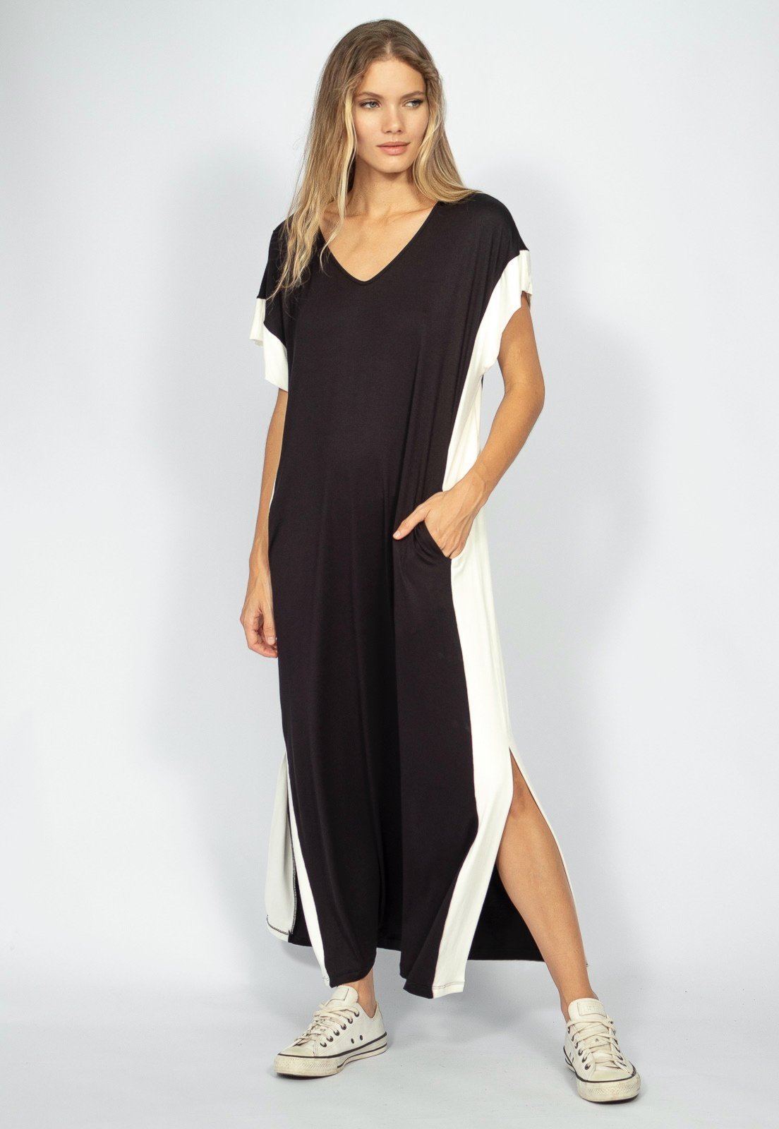 Vestido Bicolor Nheengatu Malha Preto e Branco o
