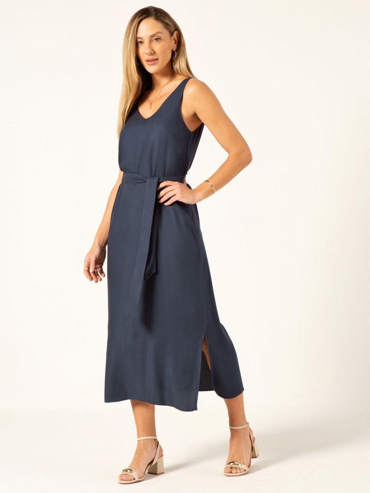 Vestido Longuete de Viscose Marinho Dagmar