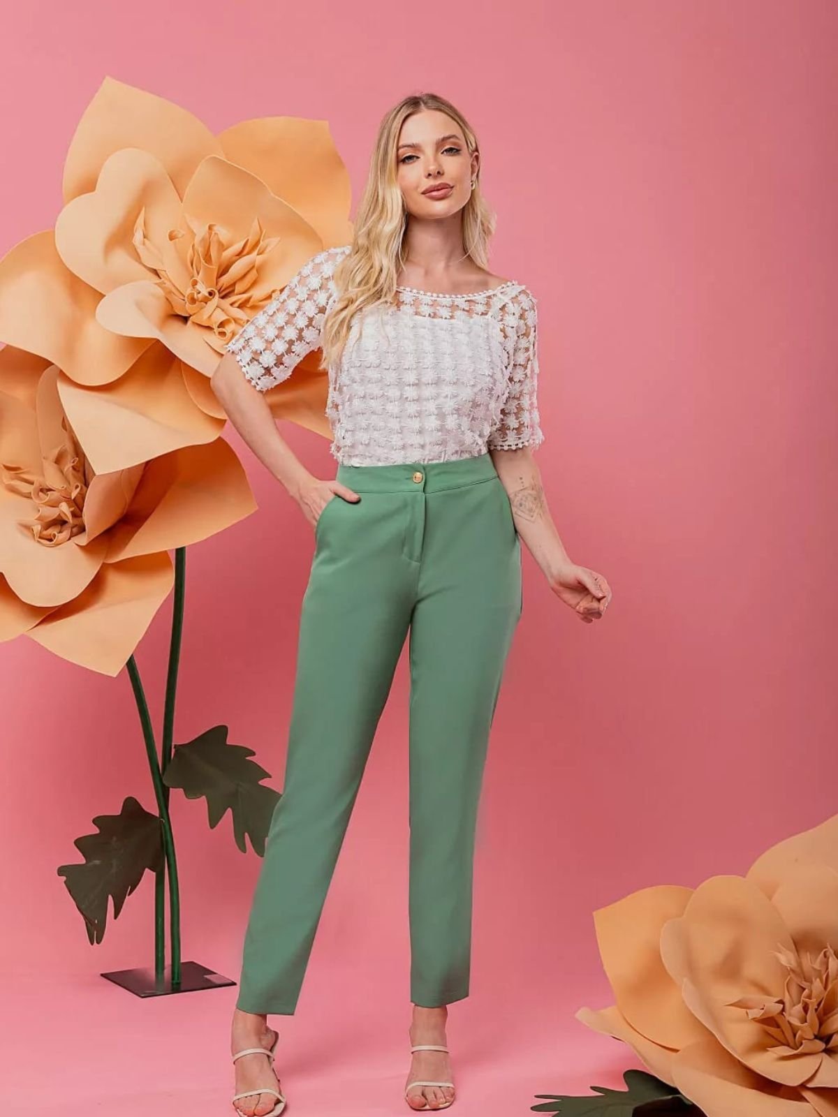 Calça Reta Alfaiataria Lily Daisy LS048 Verde