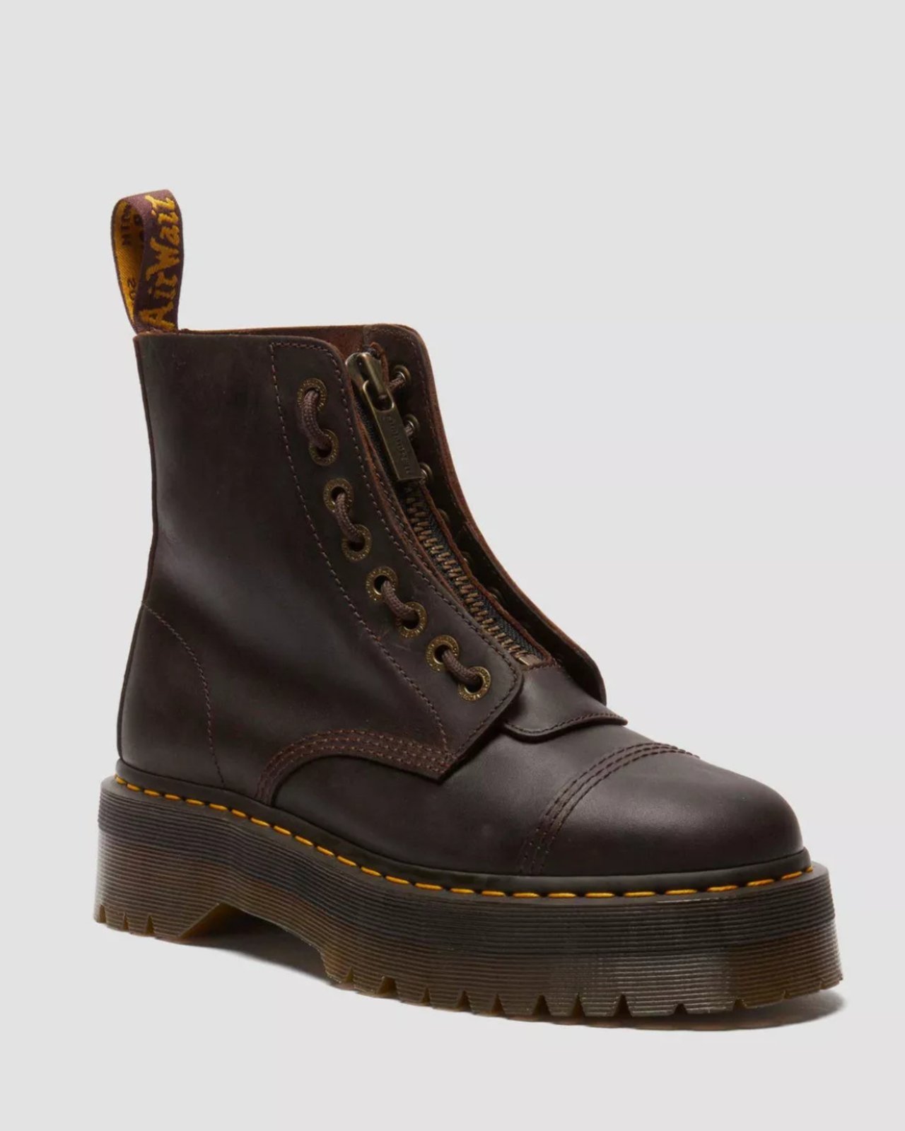Bota Sinclair platform in crazy horse Dr. Martens