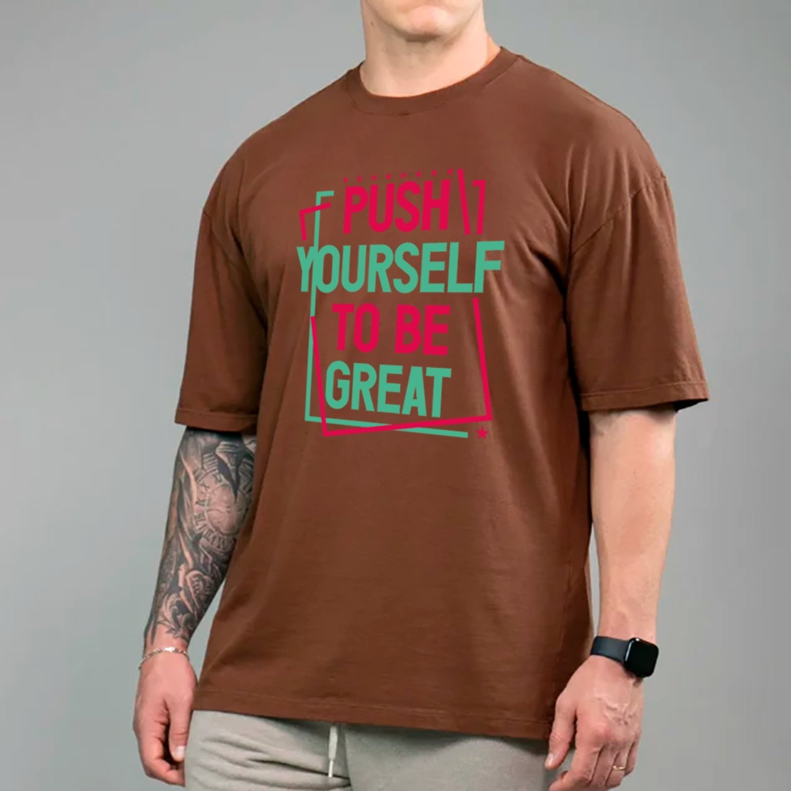 Camiseta Ousy Push Yourself to Be Great Oversized Unissex Marrom
