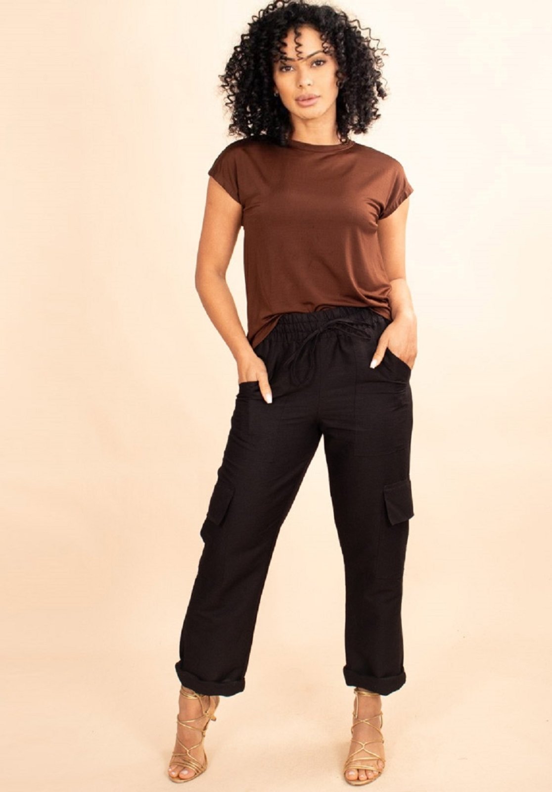 Blusa De Malha Gola Canoa Manga Curta Marrom