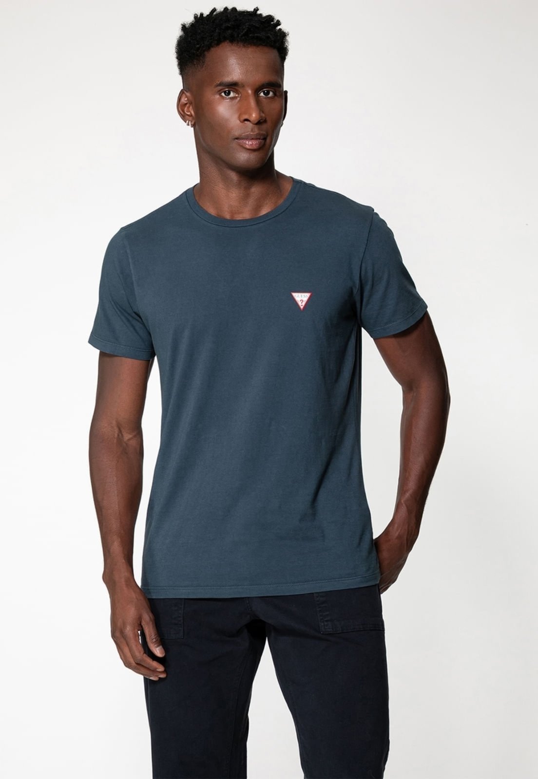Camiseta Guess Triangulo Azul Petróleo