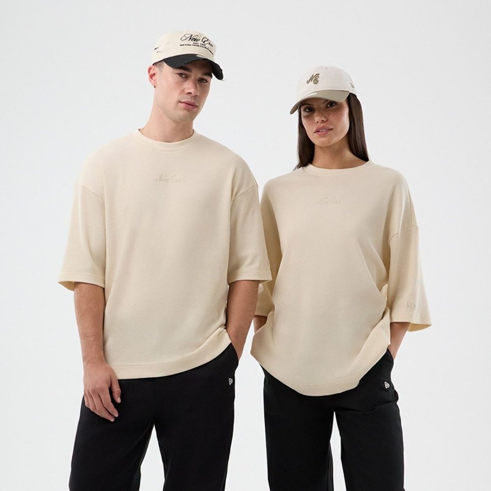 Camiseta New Era Regular New Era Bege
