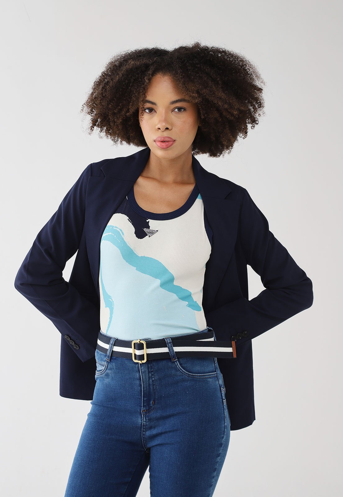 Regata Feminina Lança Perfume Estampada Canelada Azul e Branco