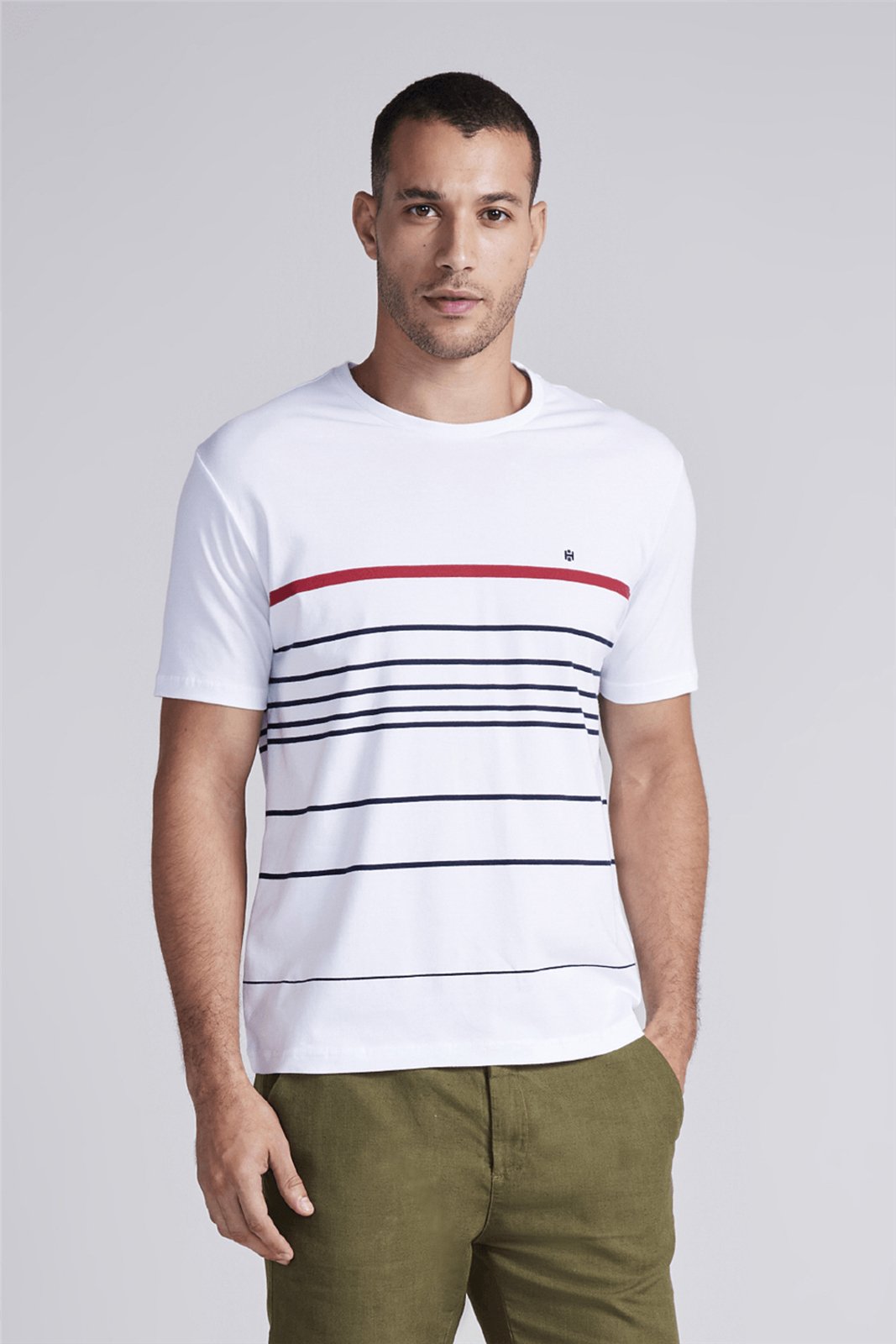 HIGHSTIL Camiseta Malha Comfort - Branco / Azul Marinho