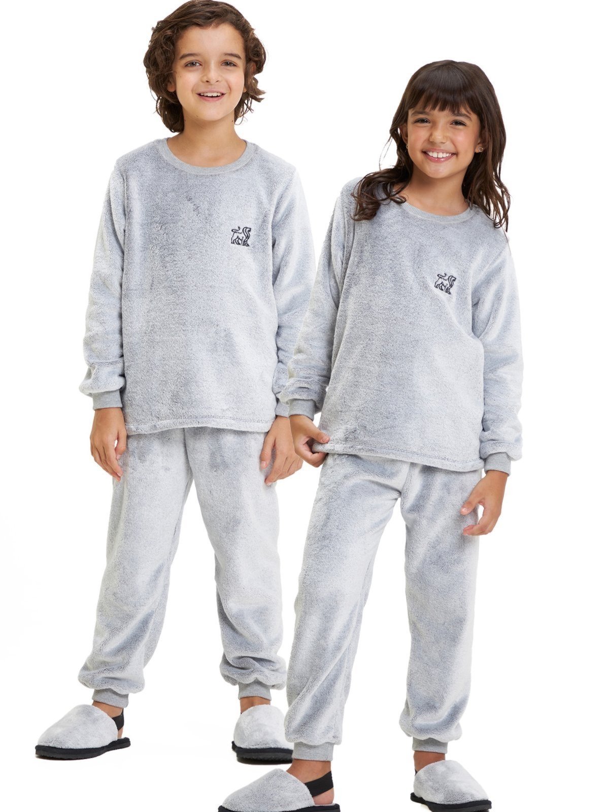 Pijama em Fleece Magicamente Mescla Básico