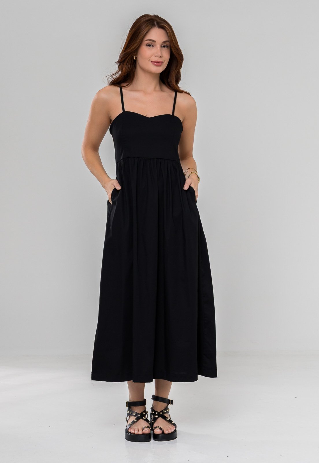 Vista 2 Vestido Aura Melissa Alças Tricoline preto Aura preto