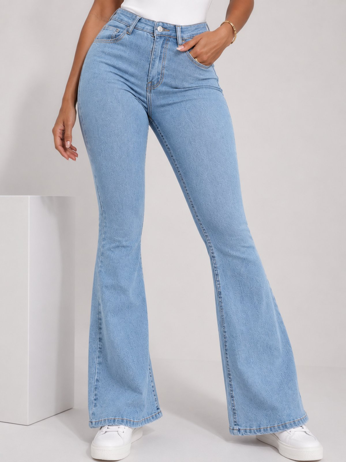 Calça Flare Feminina Mys Jeans Delavê Cintura Alta