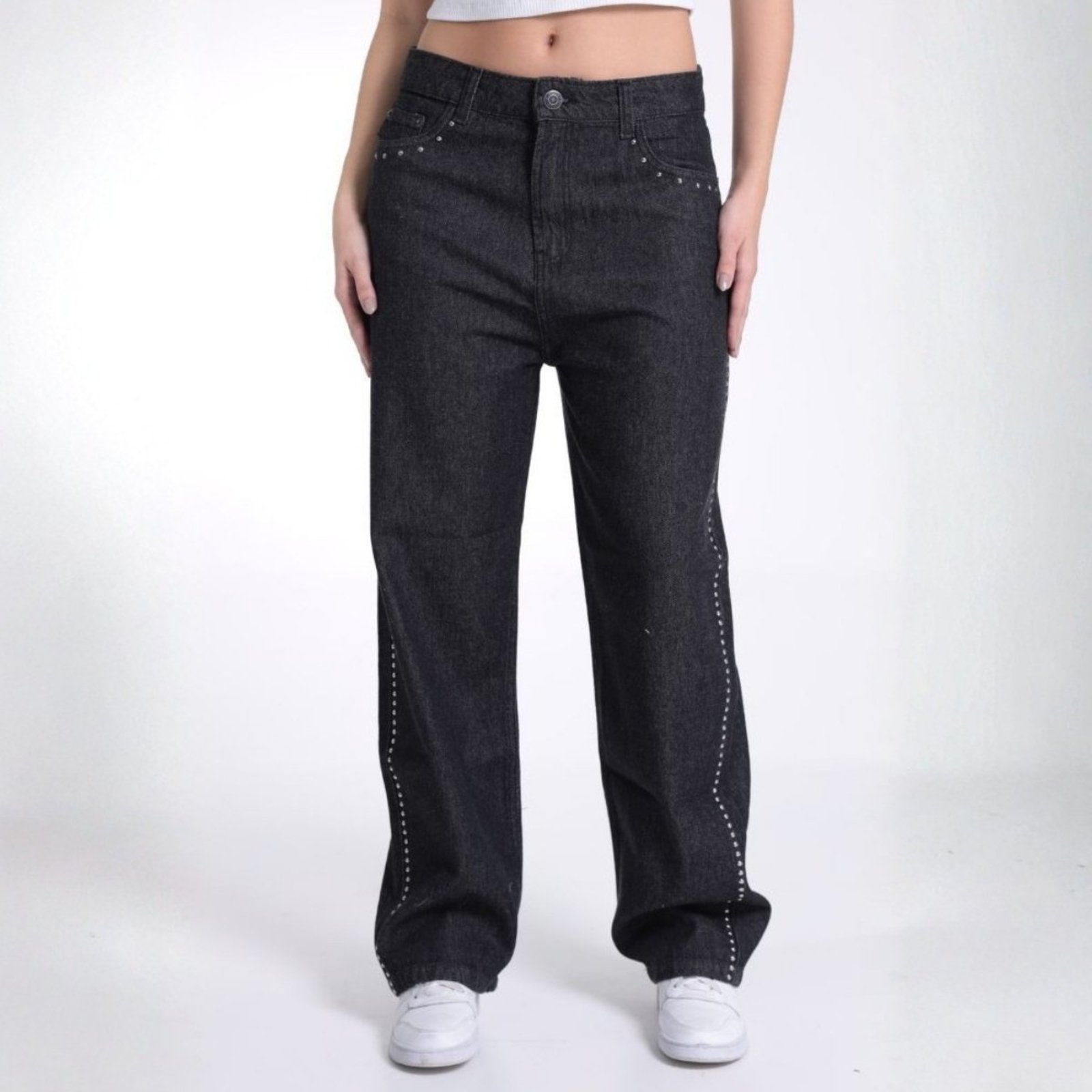 Calça Jeans Boyfriend Com Aplicações Feminino Revanche Groenlândia