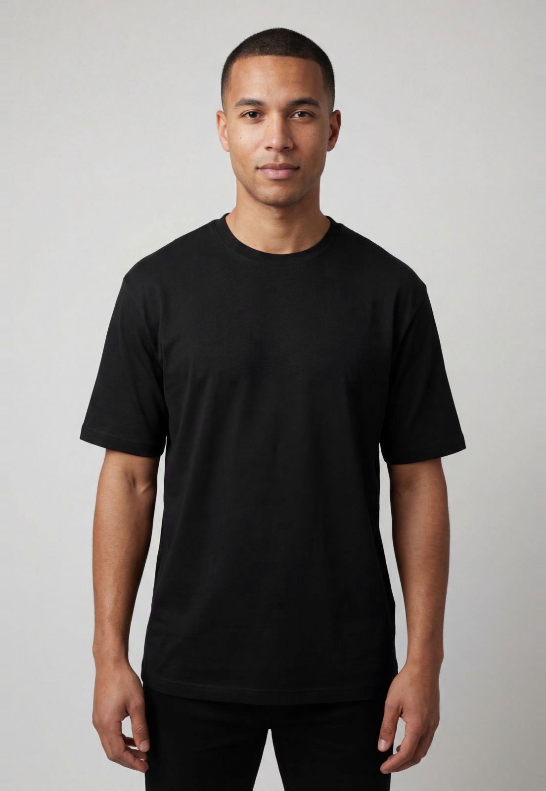 Camiseta Masculina Forum Decote Redondo Preta