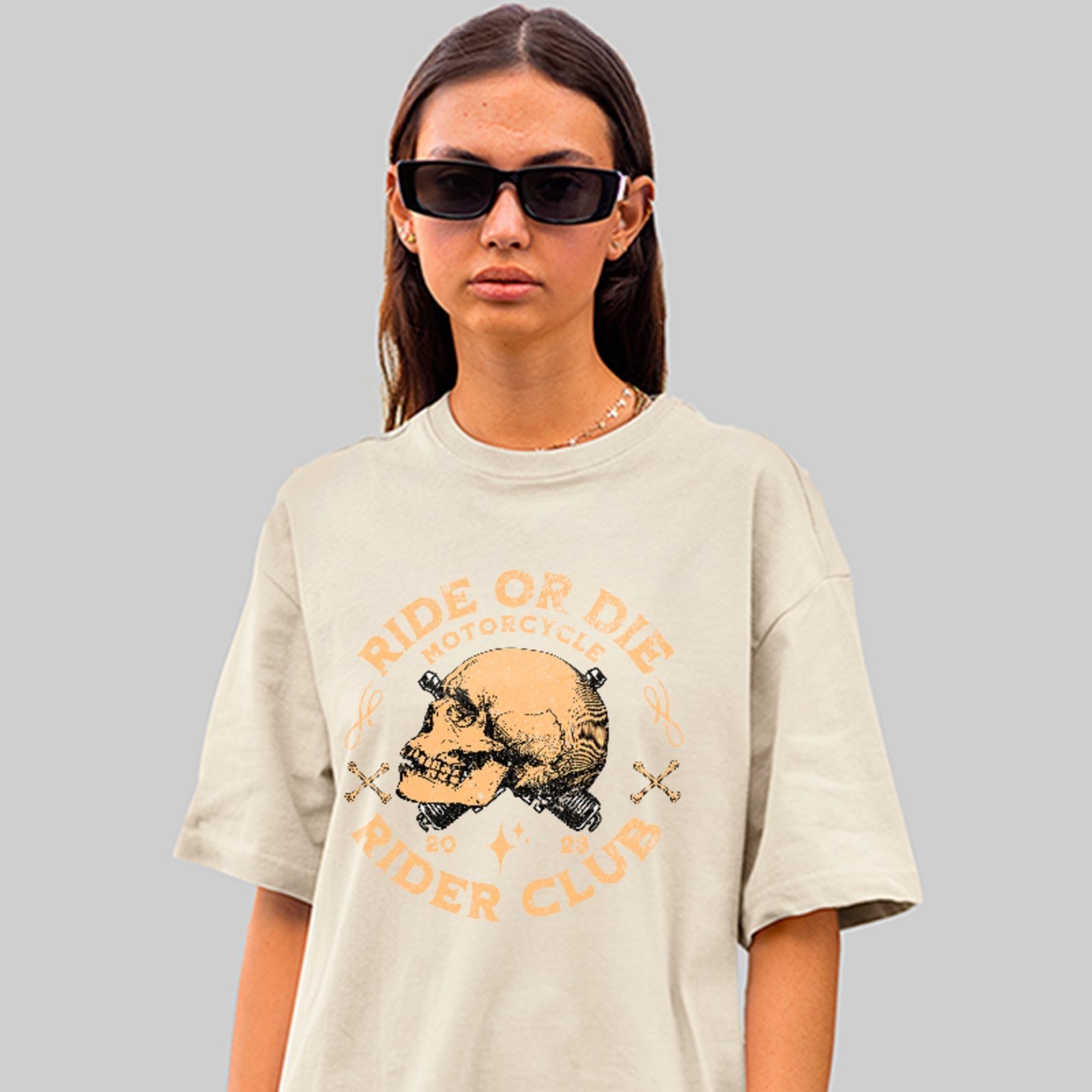 Camiseta Oversized Ride or Die Motorcycle Club Vintage Unissex Off White