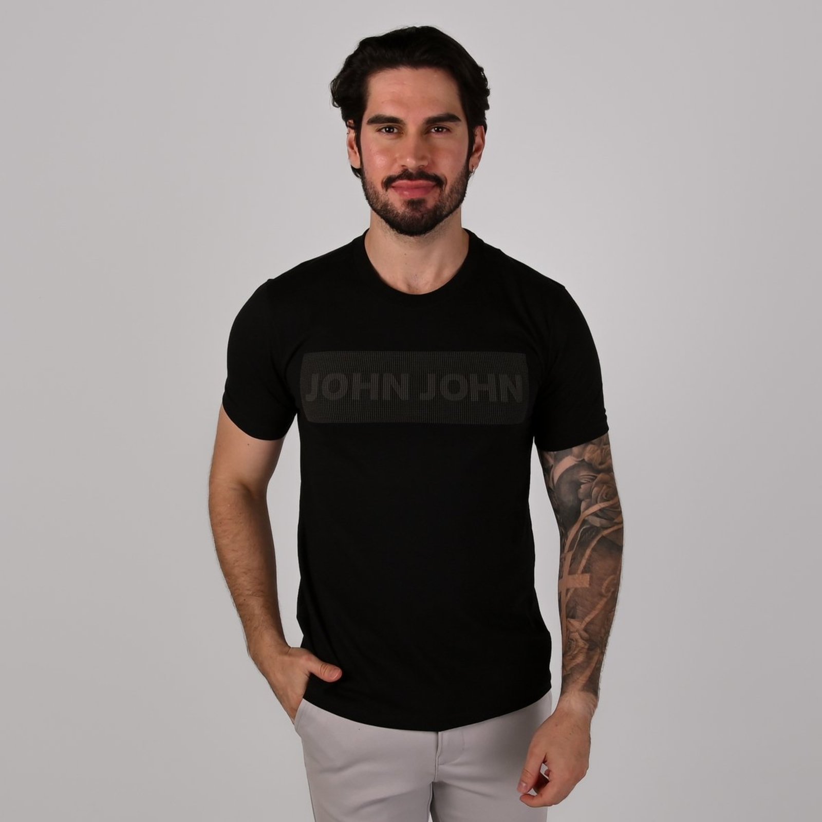 Camiseta John John Download Preto