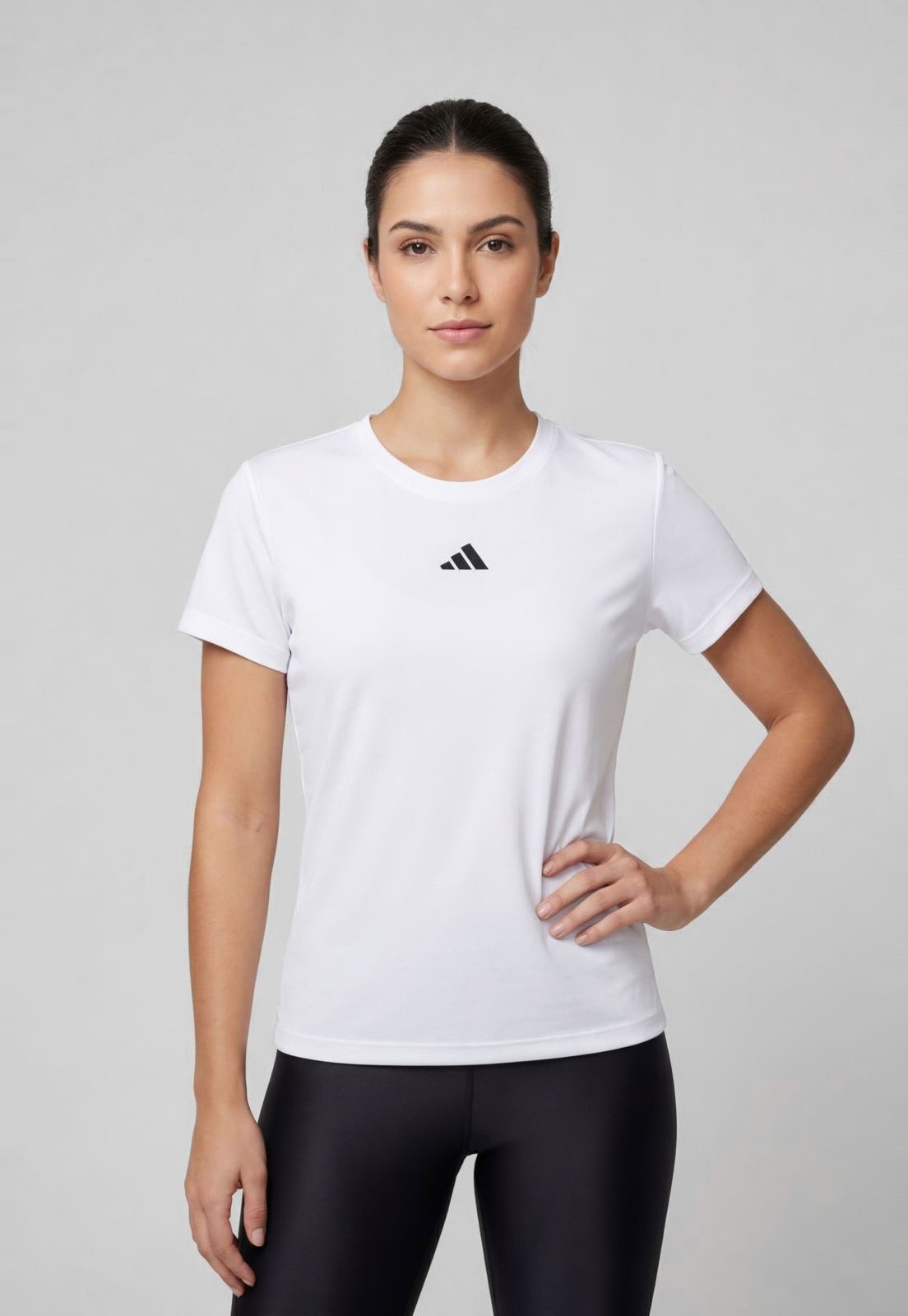 Camiseta Feminina adidas Performance Gola Redonda Branca