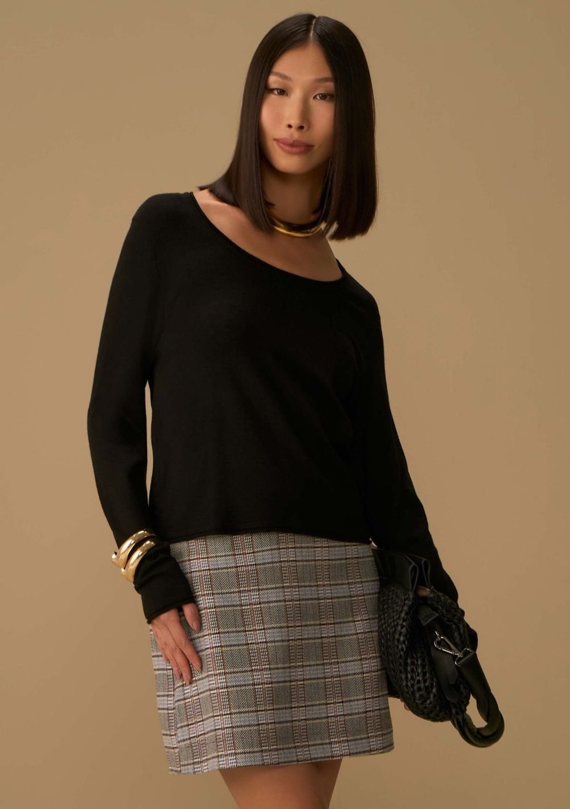 Blusa Maria Valentina Ajustada Decote Canoa Manga Longa Padrão Preto