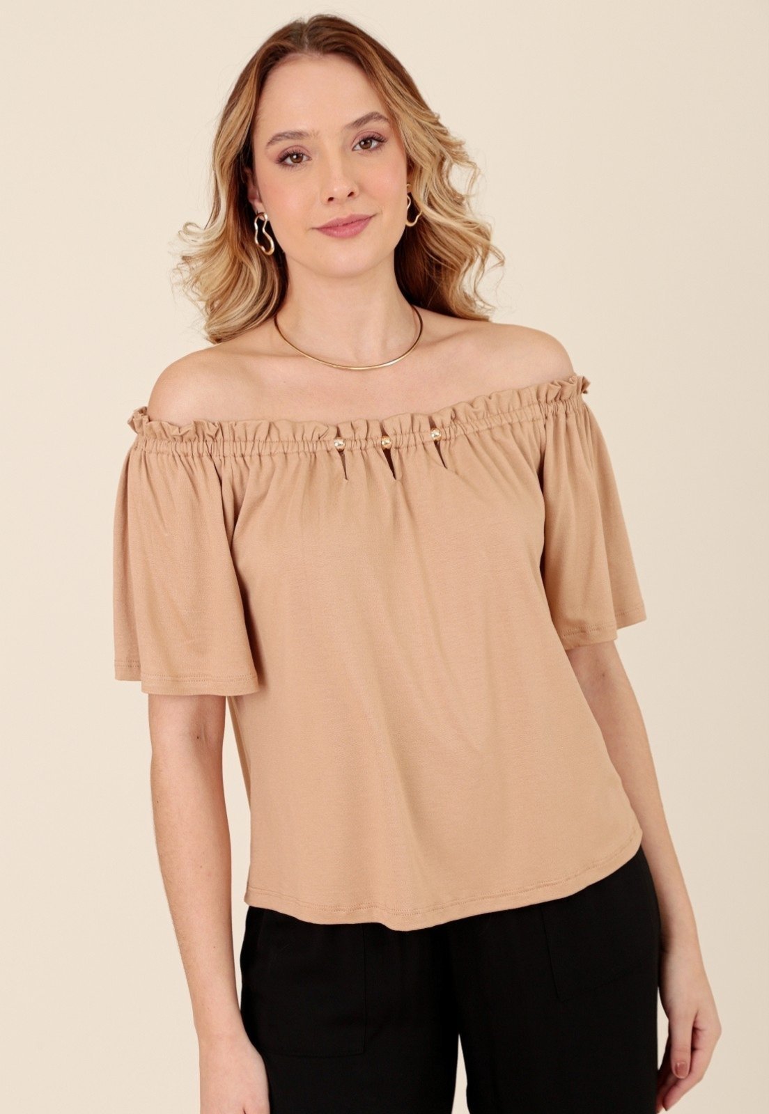 Blusa Pop Me Em Malha Crepe Manga Curta Metal Busto Bege