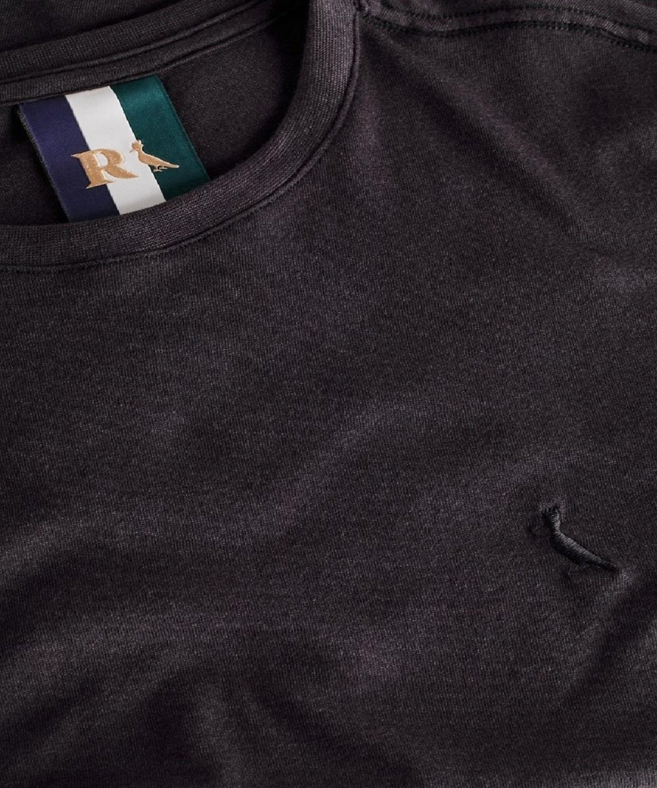 Vista 3 Camiseta Slim Pêssego Fresh Reserva preto Reserva preto