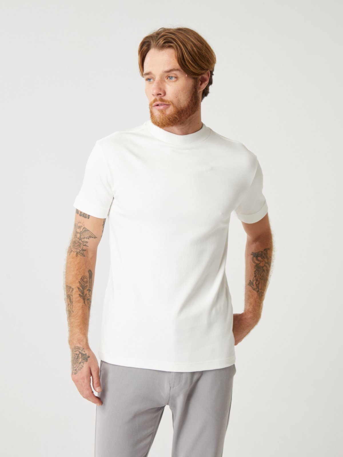 Camiseta Premium Gola Alta Off White