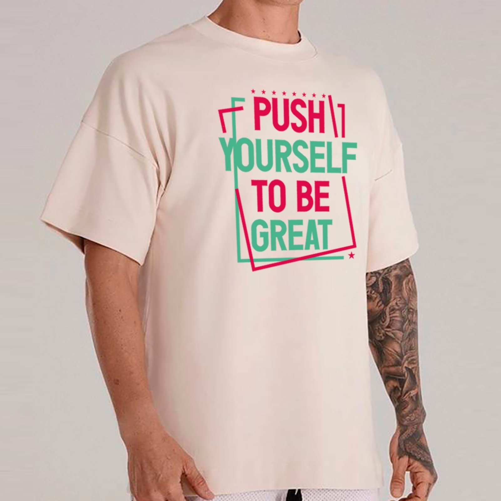 Camiseta Ousy Push Yourself to Be Great Oversized Unissex Off White Camiseta Ousy Push Yourself to Be Great Oversized Unissex Off White