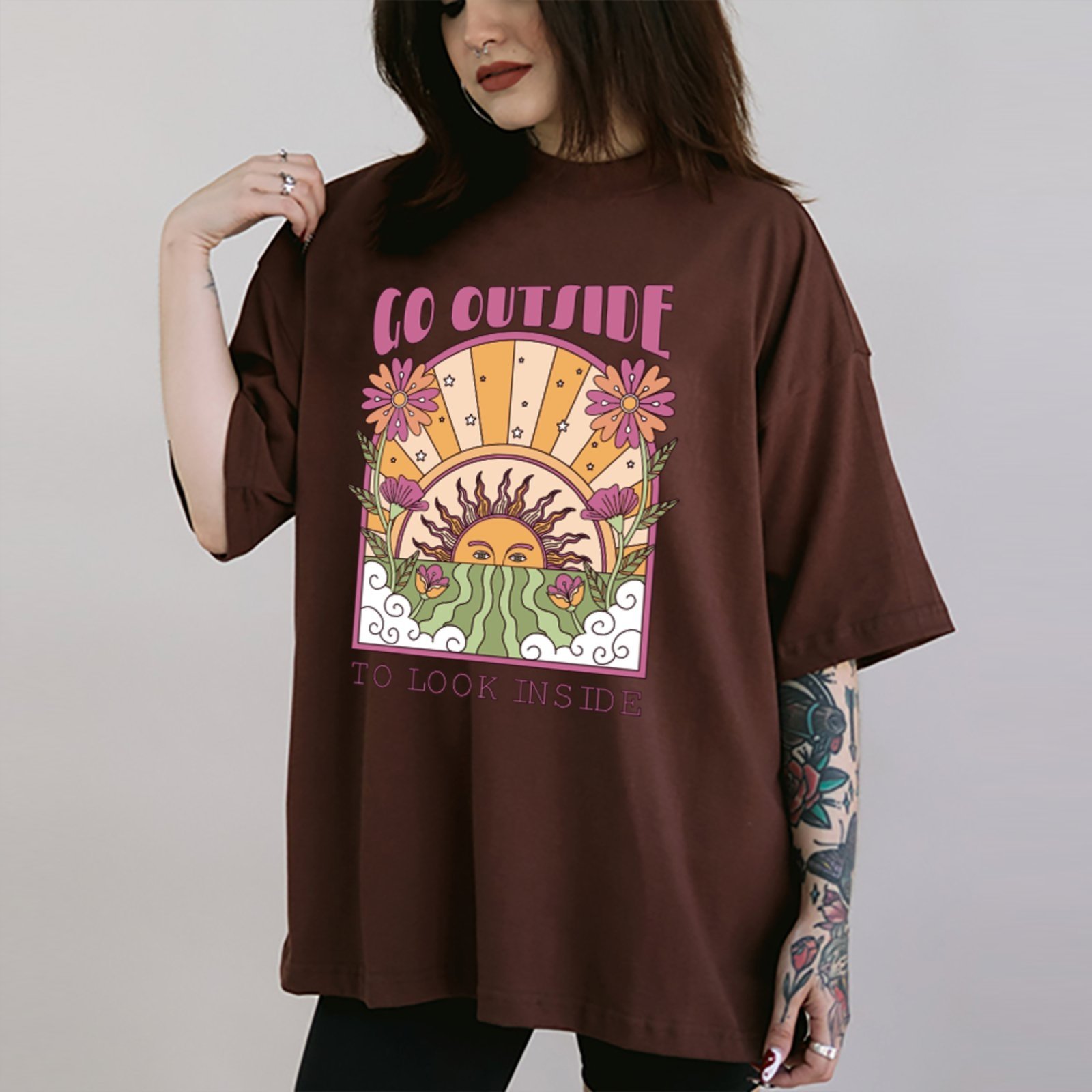 Camiseta Ousy Go Outside Oversized Feminina Marrom
