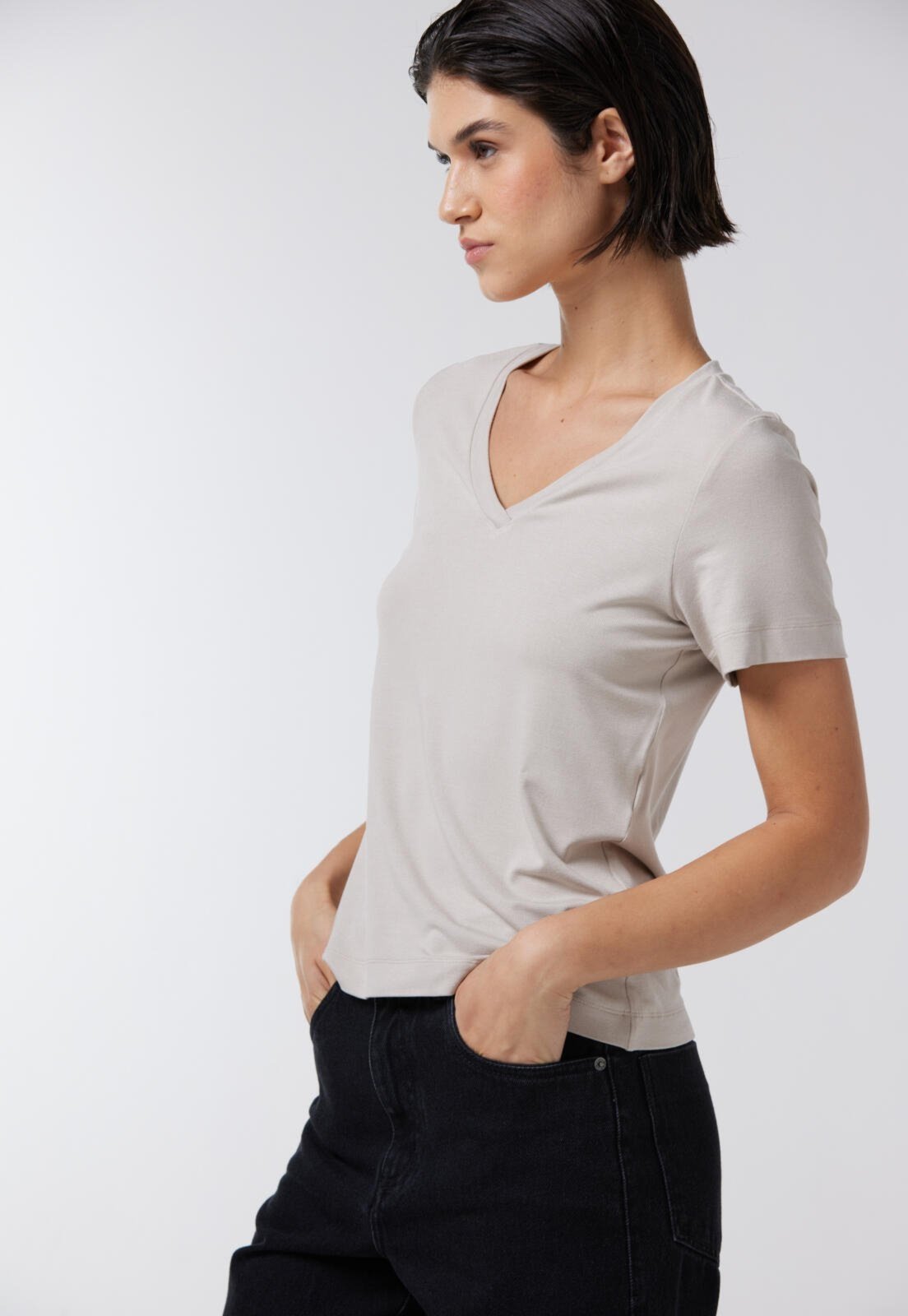 Vista 3 T-Shirt Traymon Decote V Gelo Traymon cinza