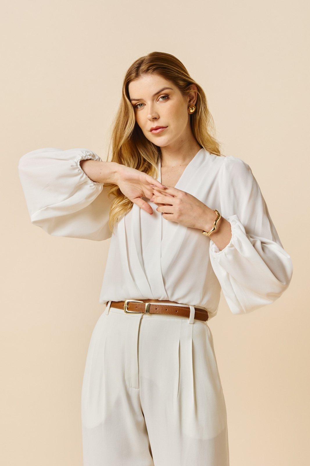 Blusa em Crepe Manga Longa Marina - Branca
