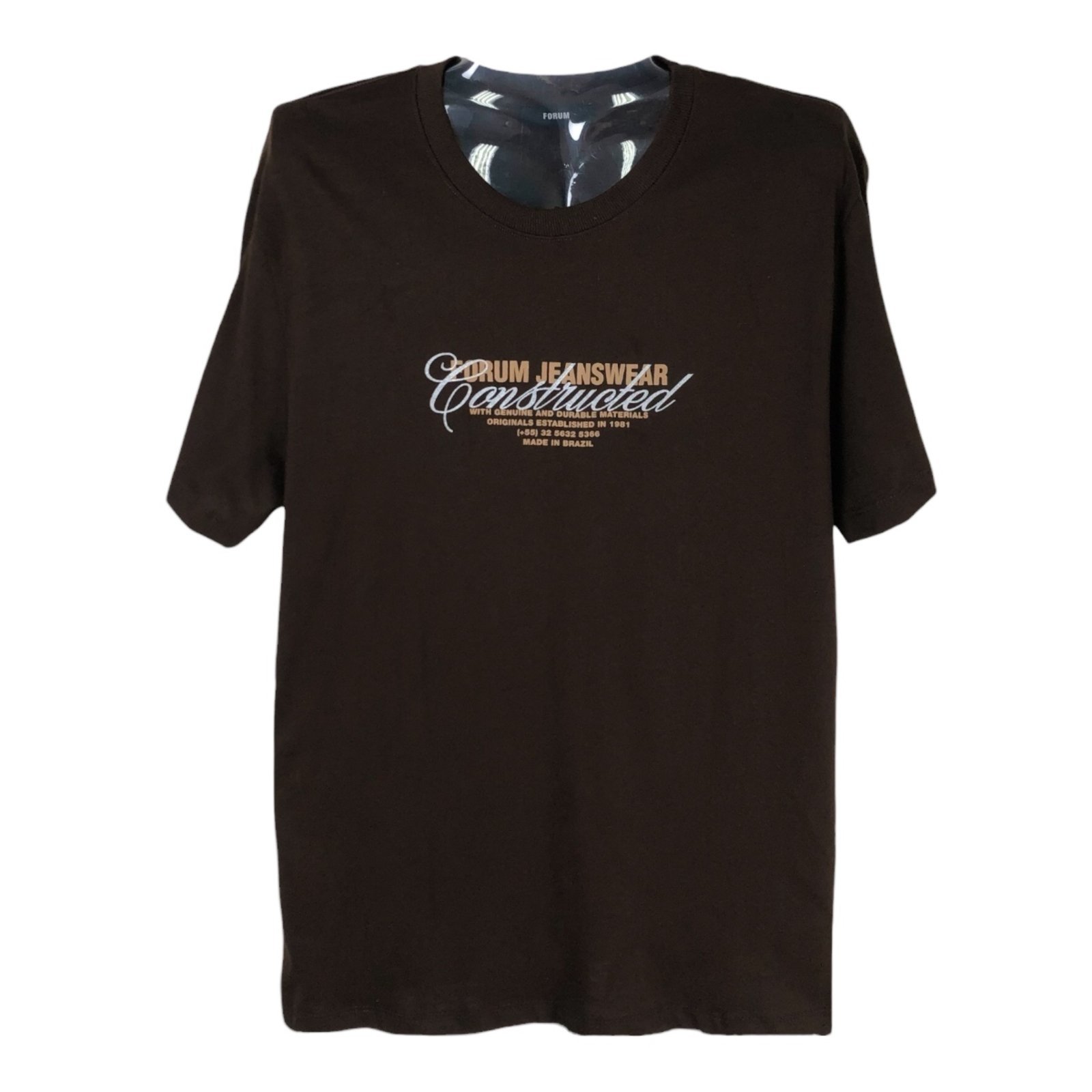 Camiseta Clássica Forum Marrom Nobuck