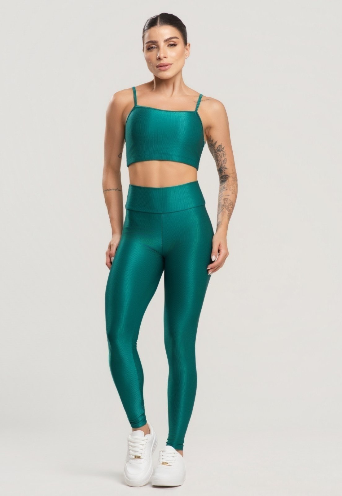Conjunto Serra e Mar Modas Fitness Top e Calça Com Bolso Blackout Alcinha Slim Canelado Sem Transparência Academia Verde