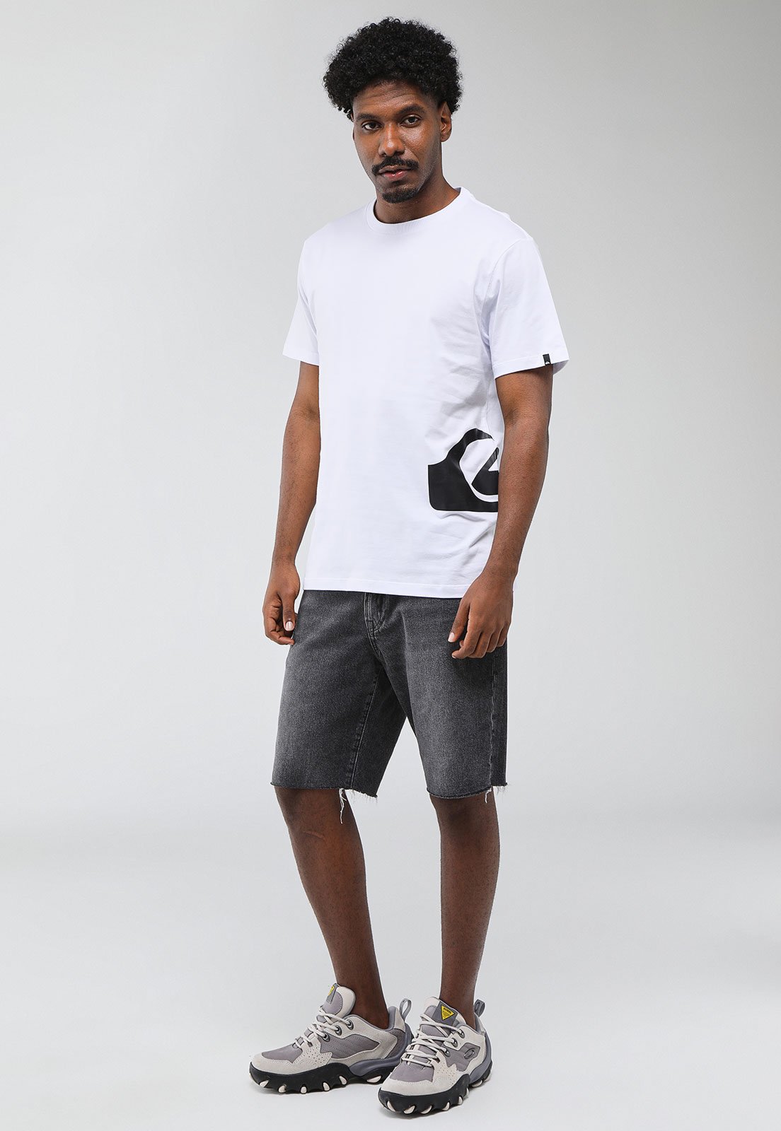 Camiseta Masculina Quiksilver Side Logo Branca