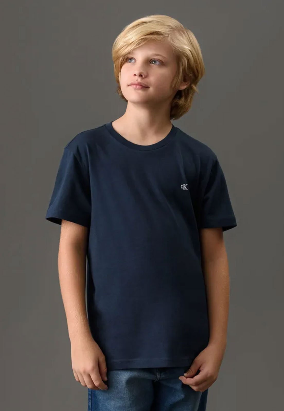 Infantil – Camiseta Calvin Klein Logo Bordado Azul Marinho