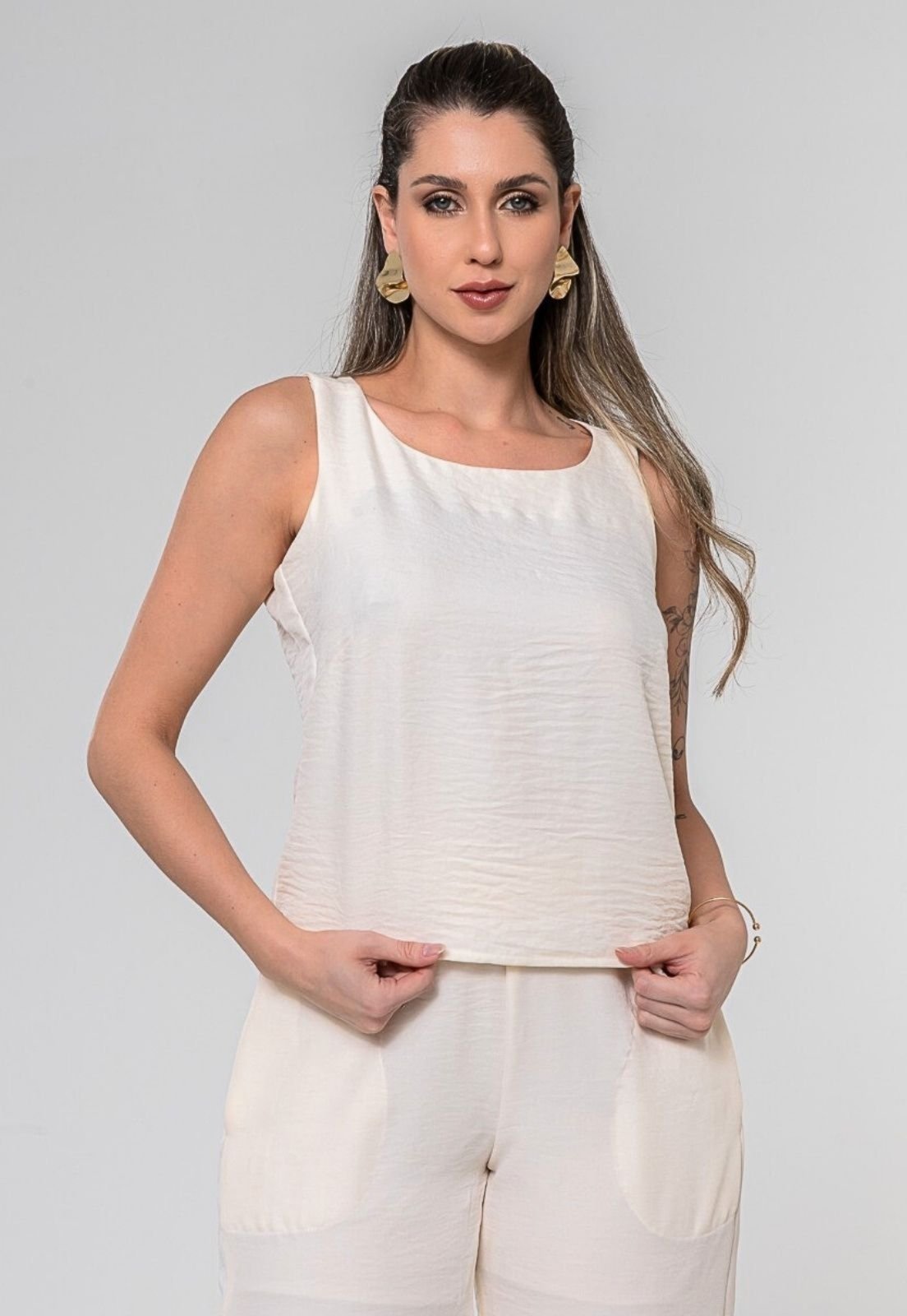 Vista 3 Conjunto Feminino Blusa Regata Confortável e Calça Pantalona Reta Com Elástico Ajuste Cintura OFF Docce Mulher off-white Docce Mulher off-white