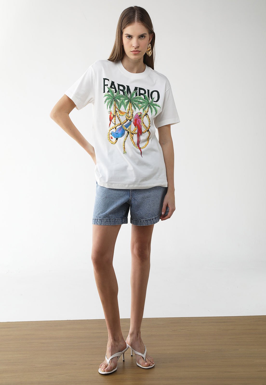 Vista 3 Camiseta Feminina FARM Estampa Tropical Branca branco FARM branco