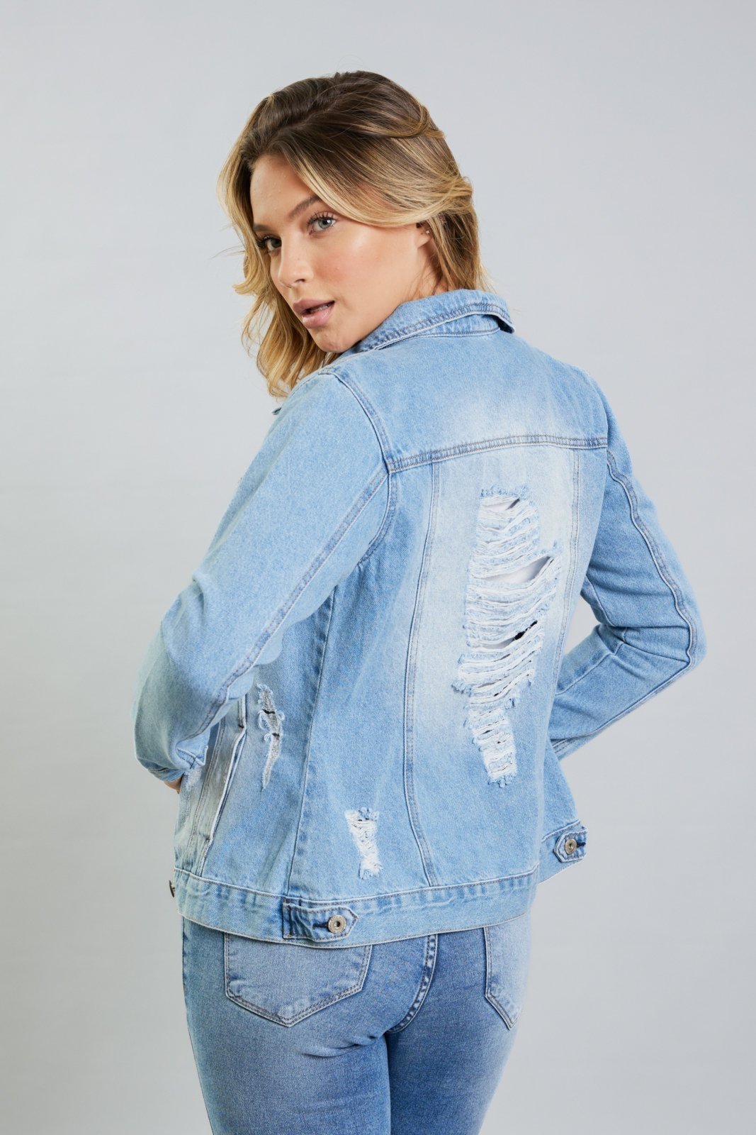 Vista 3 Jaqueta Jeans Feminina Destroyed Com Bolso Lemier Collection azul azul