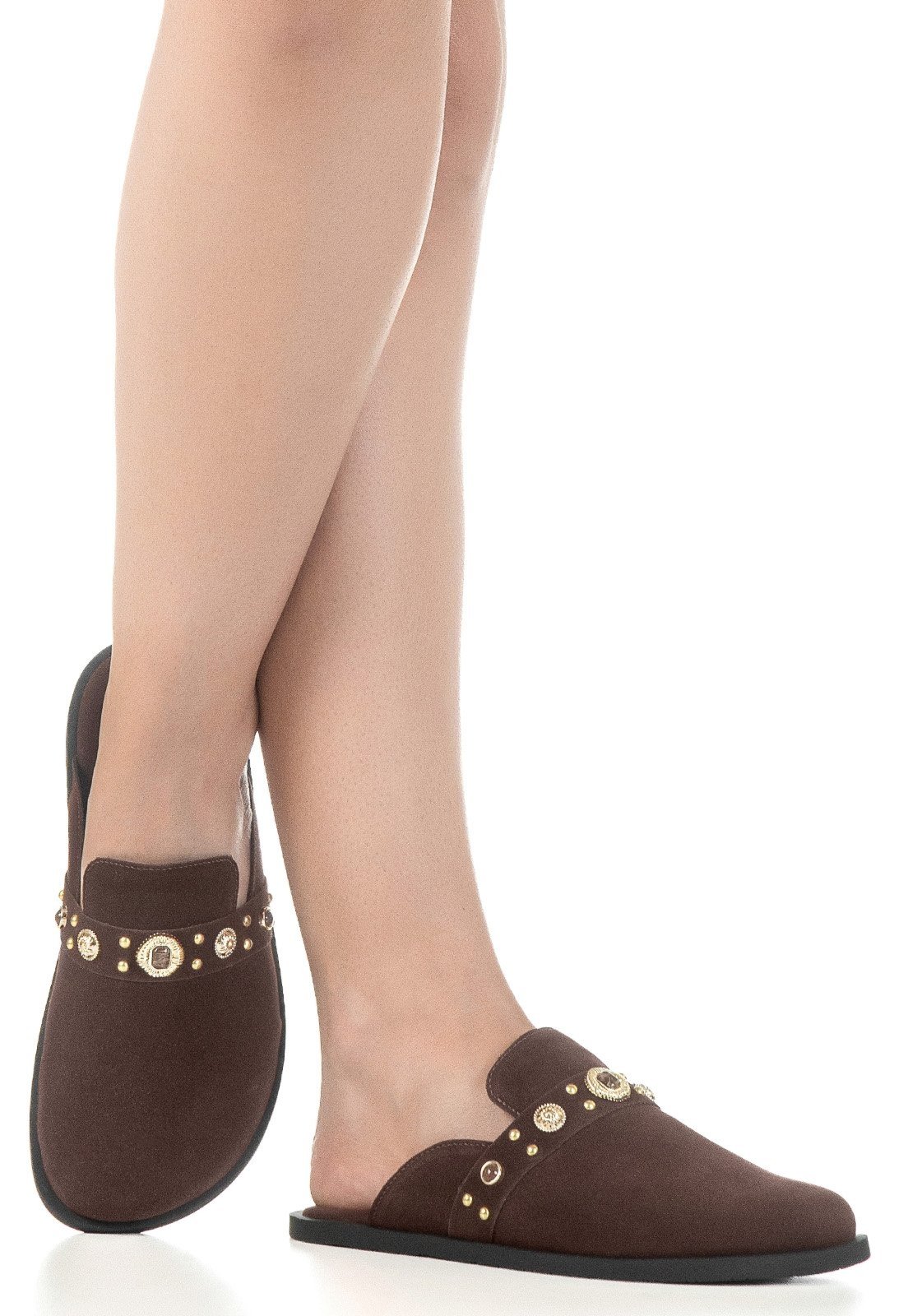 Sandália Feminina GiGiL Mule Clog Camurça Tachas Metalizadas Conforto Casual Terra