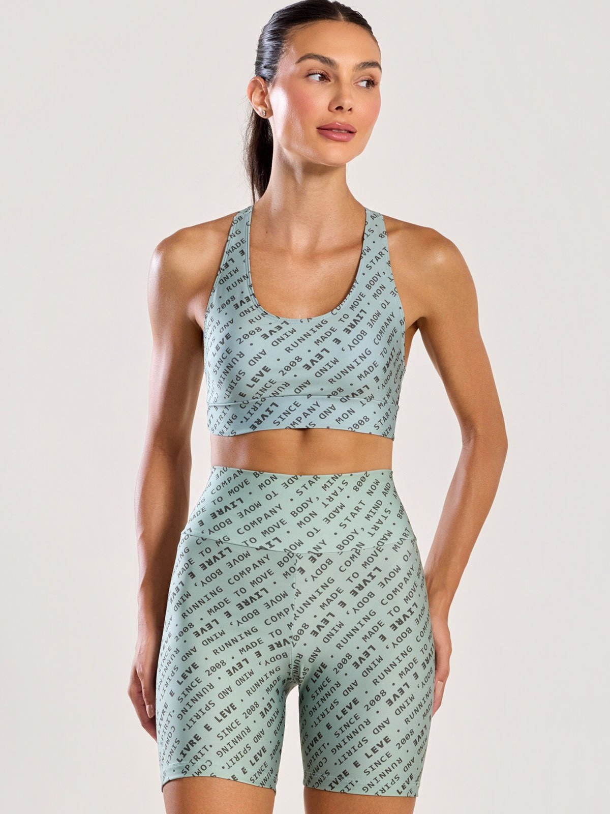 Conjunto Fitness Top e Bermuda com Bolso Estampado Impulso Verde