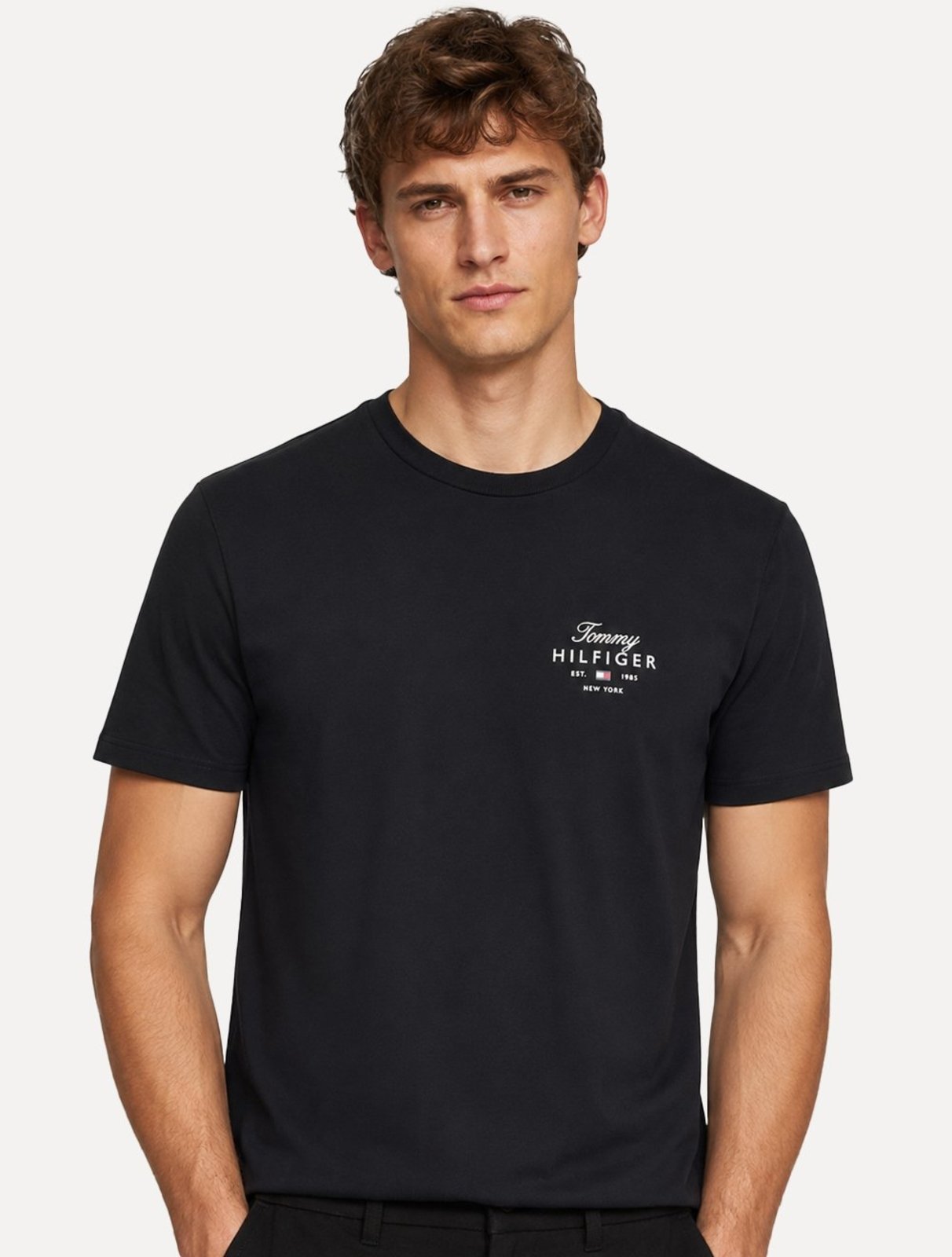 Camiseta Tommy Hilfiger Masculina Manga Longa Brand Love Graphic Preta