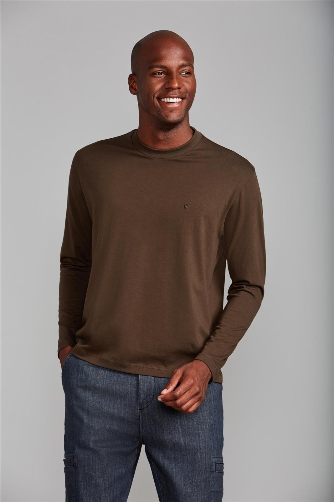 HIGHSTIL Camiseta Manga Longa Malha Comfort – Verde Azeitona
