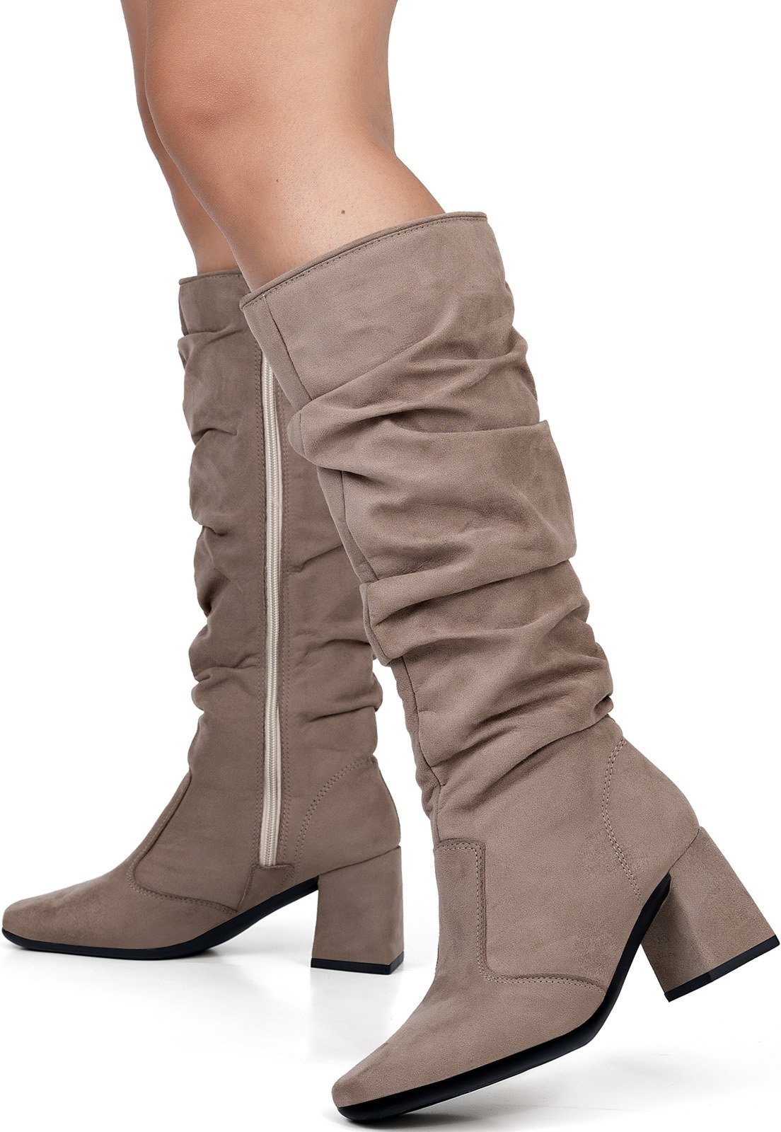Vista 2 Bota Feminina Lumiss Camurça Suede Cano Longo Enrugada Slouchy Salto Bloco Bege cinza LUMISS cinza