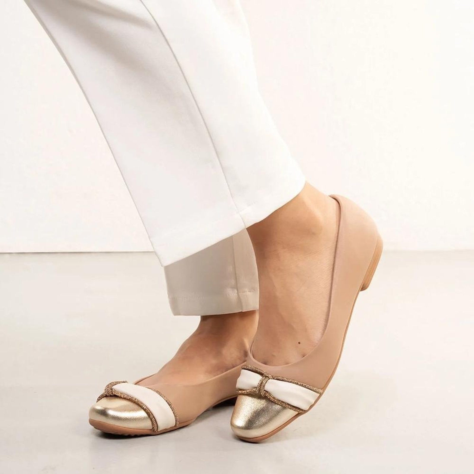 Sapatilha Piccadilly Laço Strass Feminina Marrom