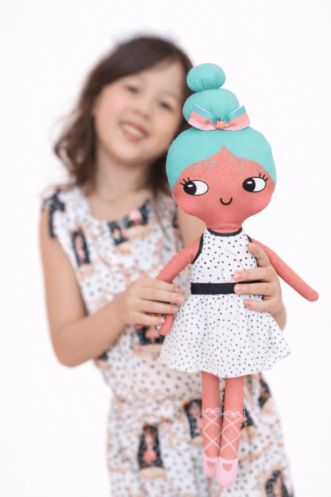 Infantil - Boneca Almofada Caixinha De Música Alphabeto Branco Branco