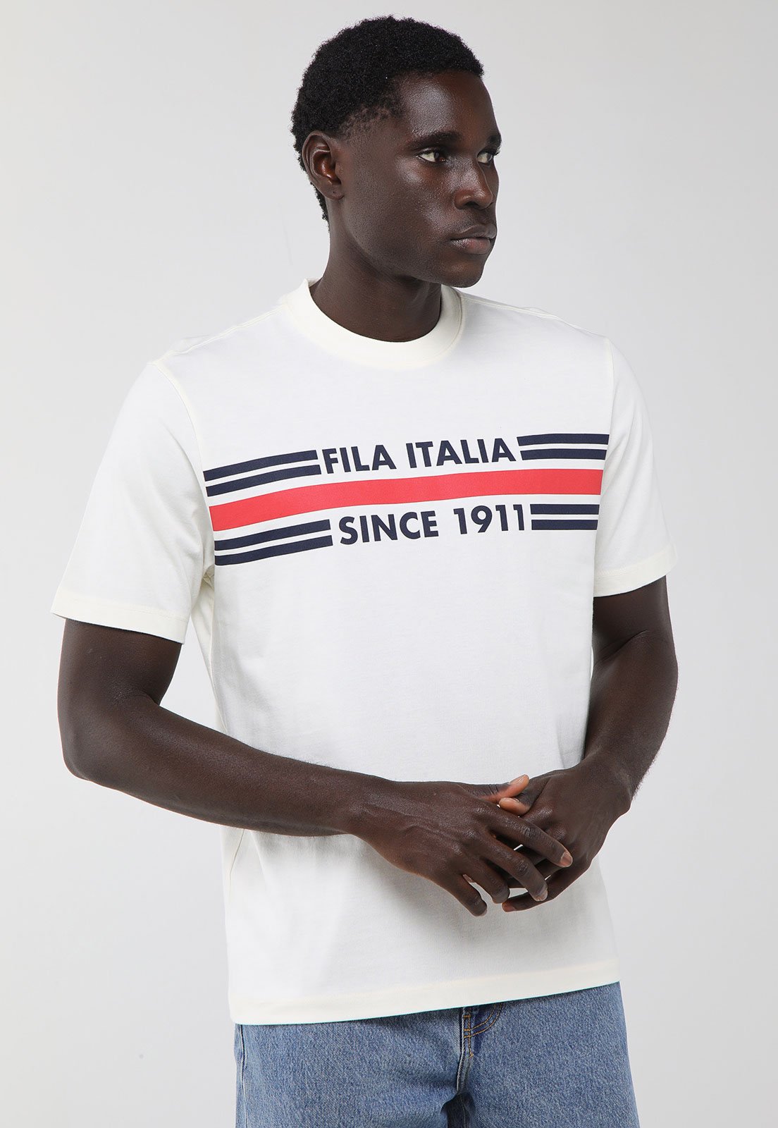 Vista 2 Camiseta Masculina Fila Comfort 1911 GT Branca branco Fila branco